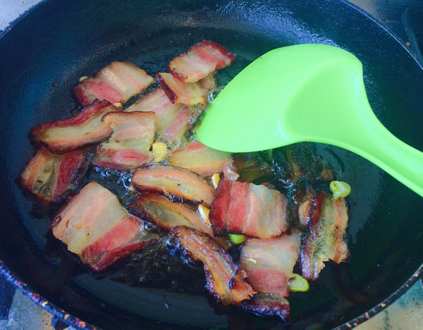 Stir-fried Snow Peas with Bacon recipe