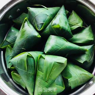 Salted Egg Yolk Pork Dumplings recipe