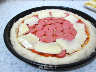 Cheese Sausage Apple Pizza recipe