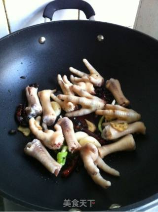 Grilled Chicken Feet in Dried Bean Sauce recipe