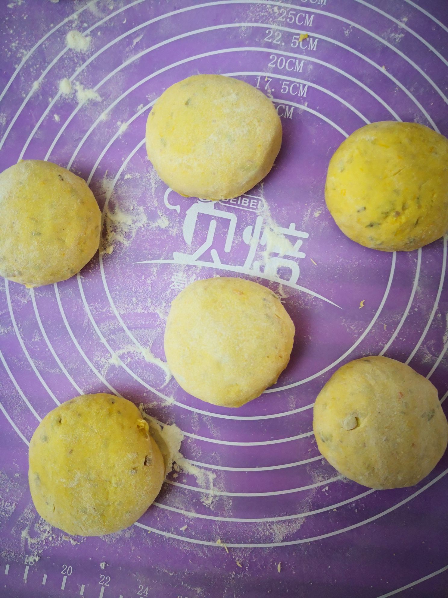 Pumpkin Mung Bean Buns recipe