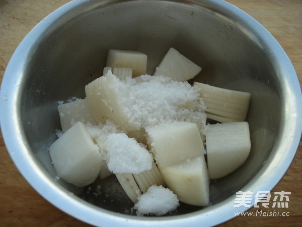 Pickled Radish in Soy Sauce recipe