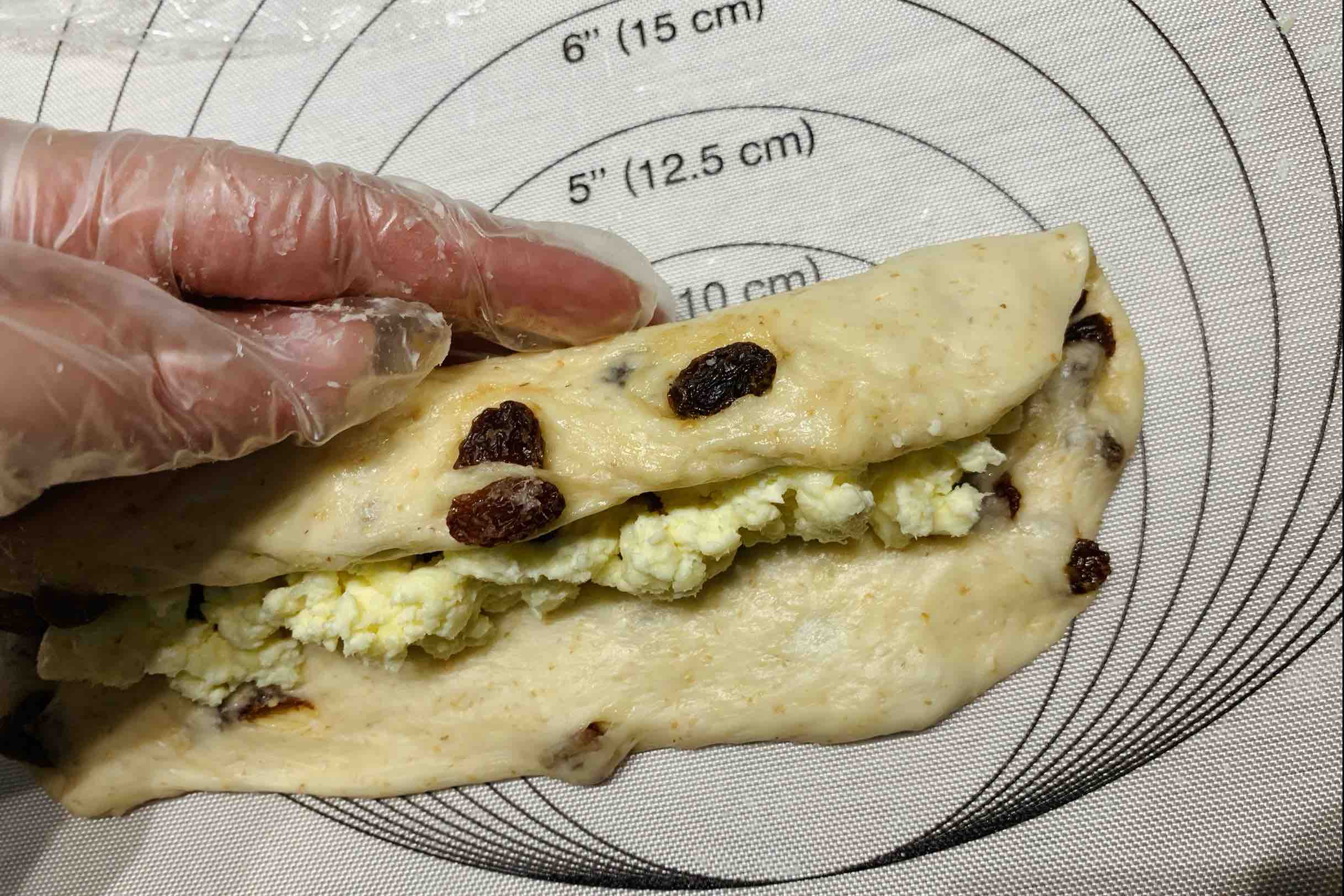 Whole Wheat Cheese Bread, Collision of Raisins and Red Beans recipe