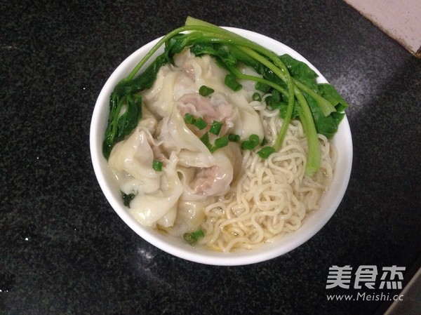 Cantonese Shrimp Wanton Noodles recipe