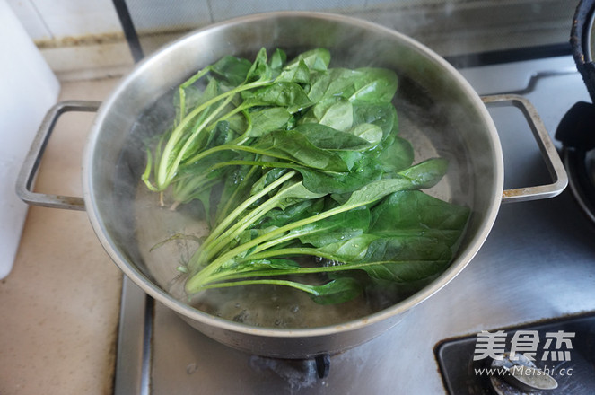 Spinach Chicken Cake recipe