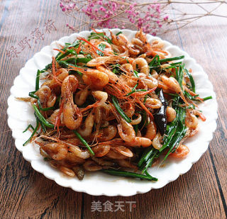 Stir-fried River Prawns with Leek recipe