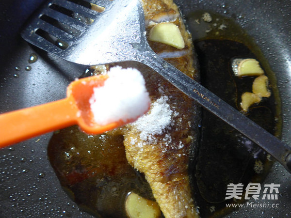 Sweet and Sour Large Yellow Croaker recipe