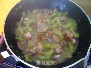 Bitter Melon with Clams recipe