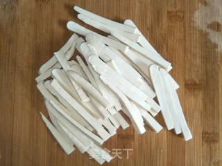 Stir-fried Bean Curd with Leek recipe
