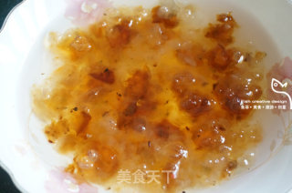 Tremella Double Snow Lotus Pear Soup recipe