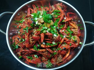 Spicy Crayfish Hot Pot recipe