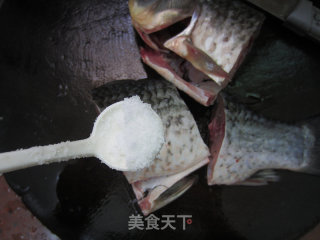 Carrot Corn Peanut Crucian Carp Soup recipe