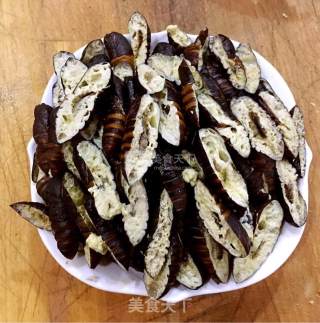 Dry Stir-fried Silkworm Pupa recipe