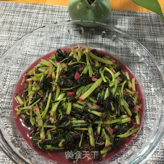 Stir-fried Red Amaranth with Minced Garlic recipe