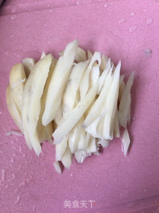 Stir-fried Lotus Root Silk recipe
