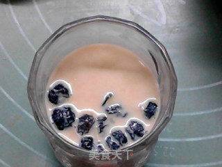 Black Wolfberry Milk Tea recipe
