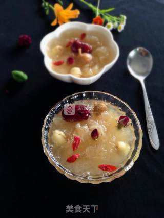 Saponin Rice, Fig and Tremella Soup recipe