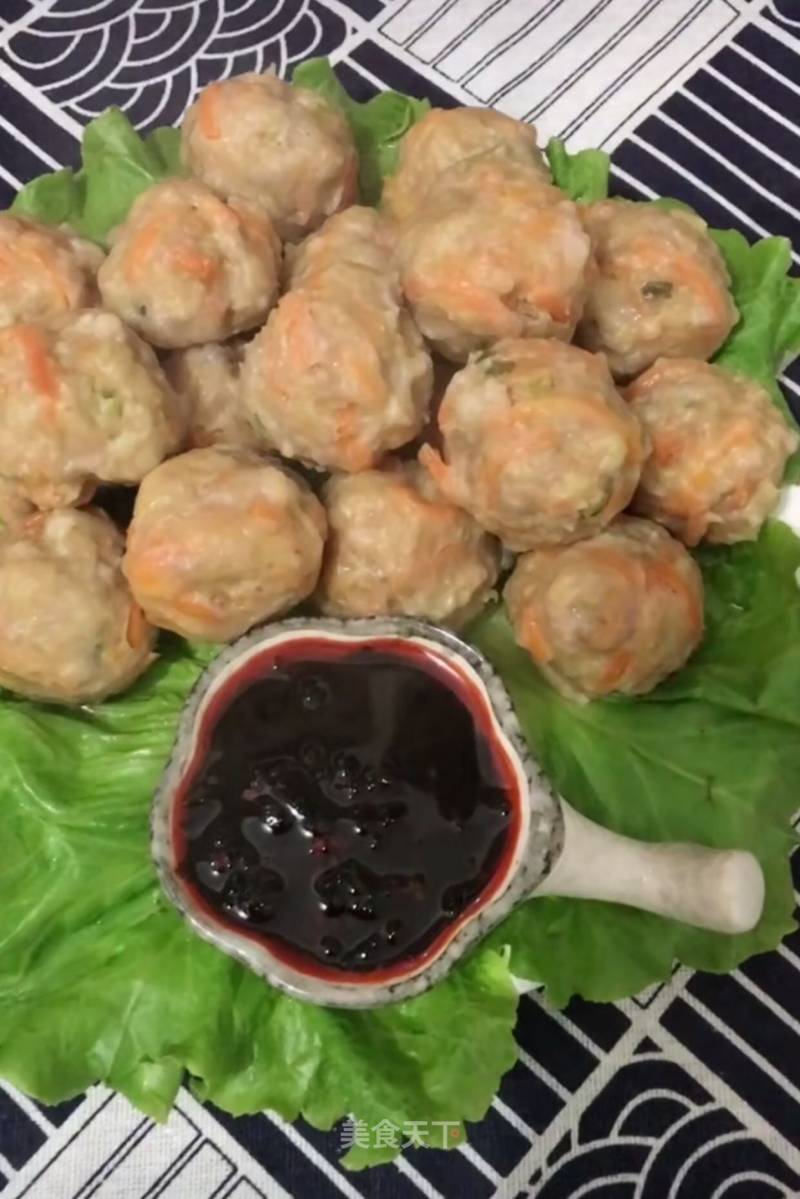 Steamed Carrot Meatballs recipe