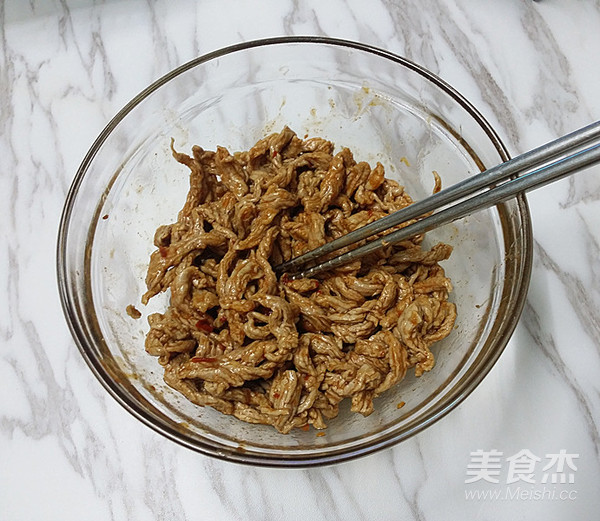 Stir-fried Beef Shredded in Sauce recipe