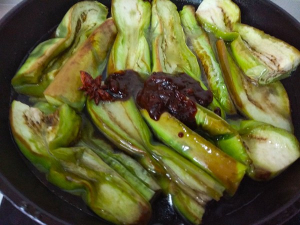 Eggplant with Sauce and Bread recipe