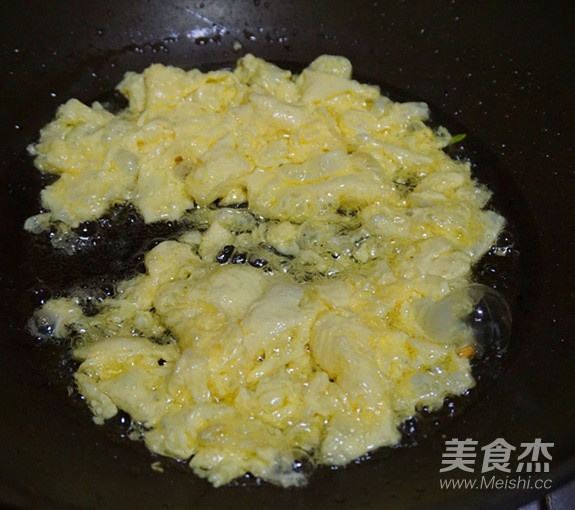 Stir-fried Bitter Gourd with Spicy Cabbage and Egg recipe