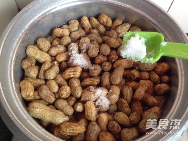 Salty Dried Peanuts recipe