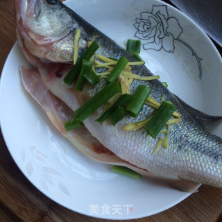 Steamed Sea Bass with Chopped Pepper recipe