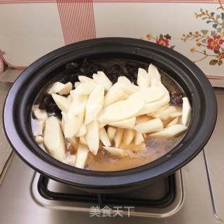 Fungus and Yam Chicken Wing Soup recipe