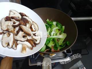 Bacon Shiitake Mushroom Rape recipe