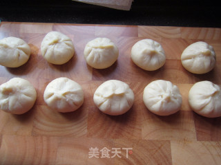 Do Not Use The Oven to Make Moon Cakes: Soviet-style Pretzel & Jujube Mud Moon Cakes recipe