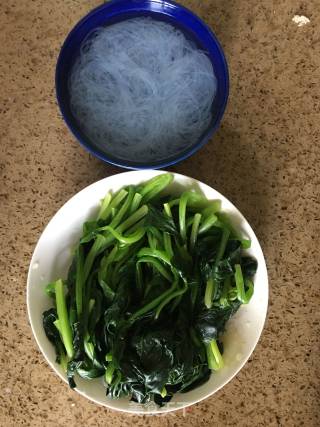 Vermicelli Mixed with Spinach recipe