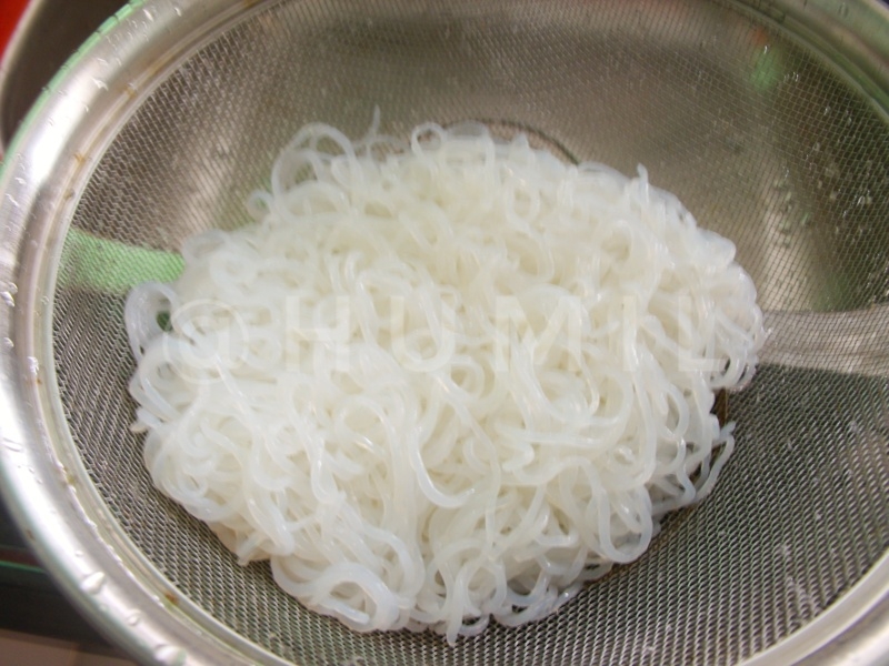 Tuna Kimchi Soup Topped with Konjac Shreds recipe