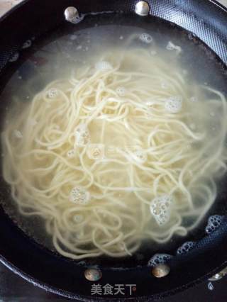 Noodles with Mushroom Meat Sauce recipe