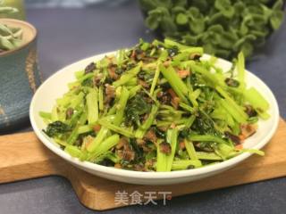 Stir-fried Celery with Shiitake Mushrooms and Minced Meat recipe