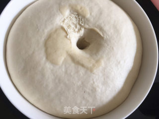 Shredded Carrot Pork Bun recipe