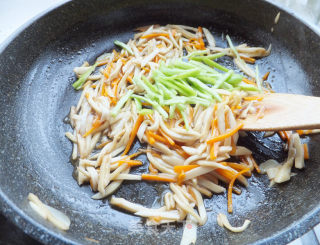 Shredded King Pleurotus in Oyster Sauce recipe