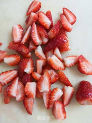 Wolfberry Strawberry Jam recipe