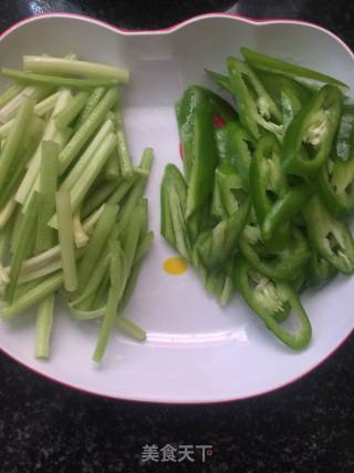 Stir-fried Cured Fish with Hot Pepper recipe