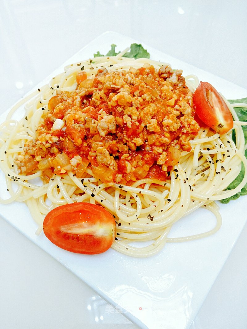 Spaghetti with Tomato Meat Sauce recipe