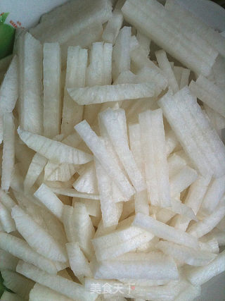 A Must-have for Summer Cold Dishes-pickled Pepper and Shredded Carrot recipe
