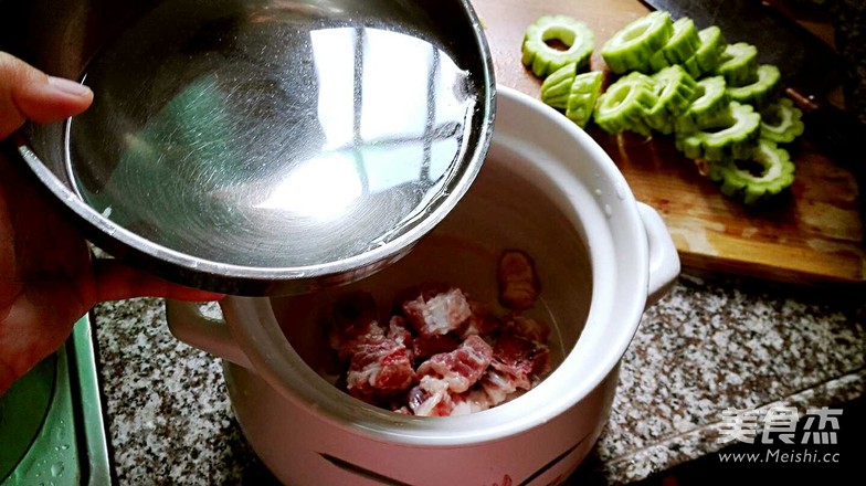 Bitter Gourd Pork Ribs Soup recipe