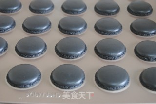 Black Mage Macaron recipe