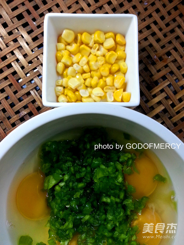 Egg Stew with Pea and Corn recipe