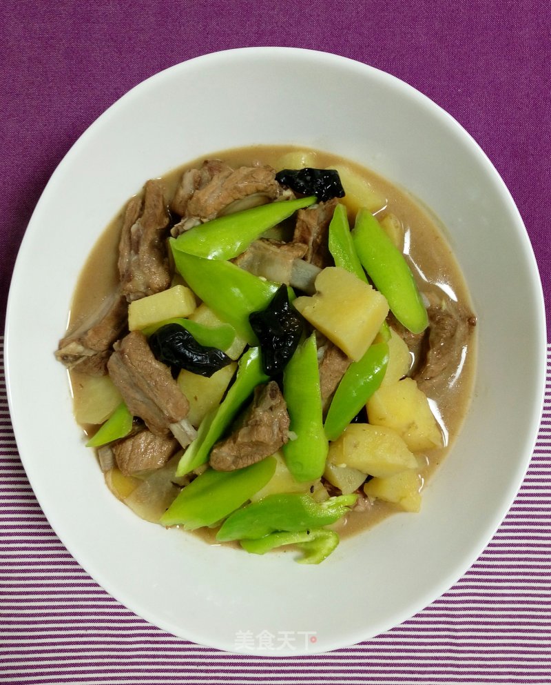 Stewed Pork Ribs with Potatoes recipe