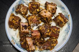 Steamed Pork Ribs with Black Bean Sauce and Golden Silver Garlic recipe