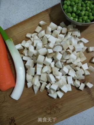 Pleurotus Eryngii Fried Peas recipe