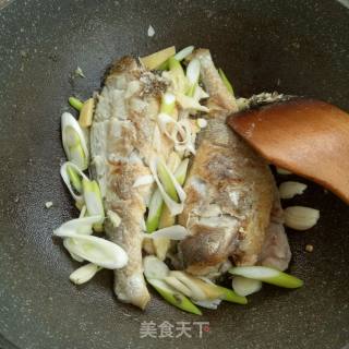 Seafood: Sweet and Sour Yellow Croaker recipe