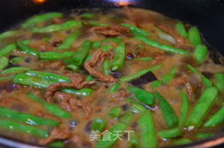 Braised Noodles with Beans recipe