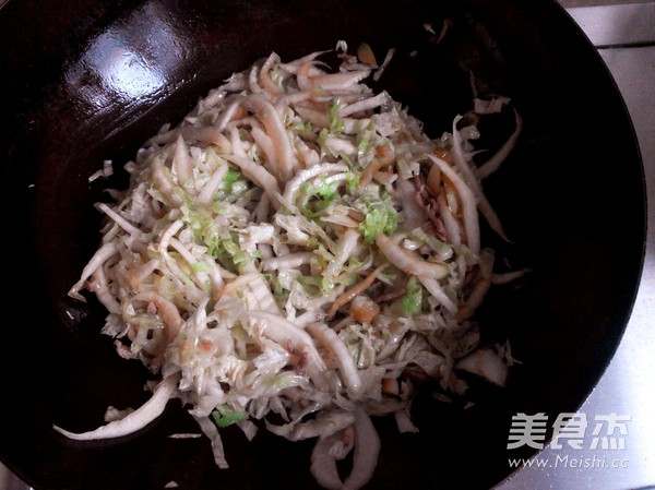 Frozen Tofu with Cabbage and Seafood recipe