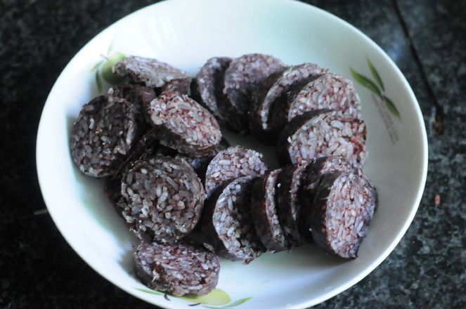 Stir-fried Pork Ribs with Blood Cake recipe